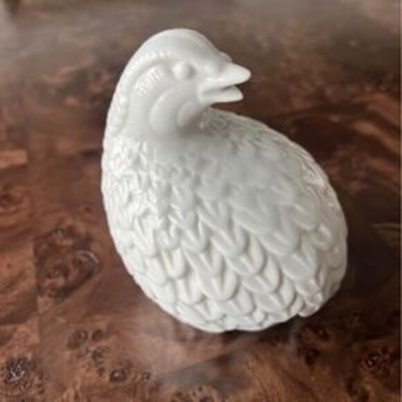 Vintage White Porcelain Bird Shelf Decor Mid Century Grandmillennial Chintz - Picture 1 of 2